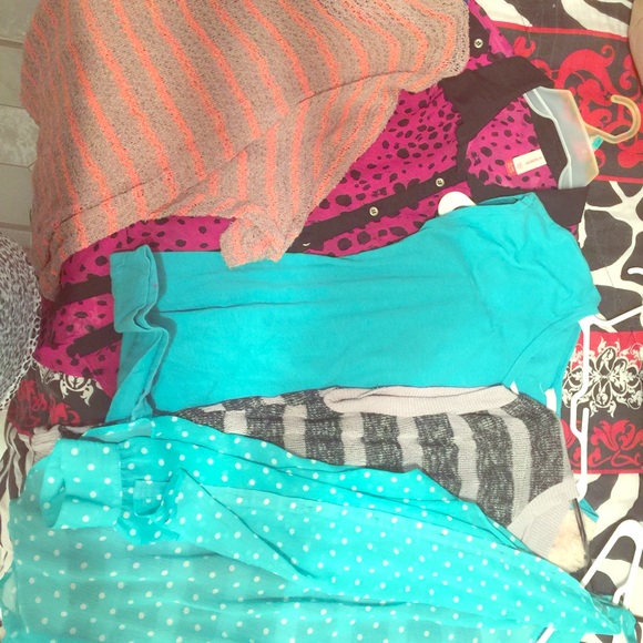 Bundle!!!  L shirts!