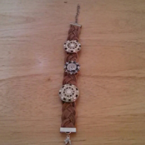 Bracelet