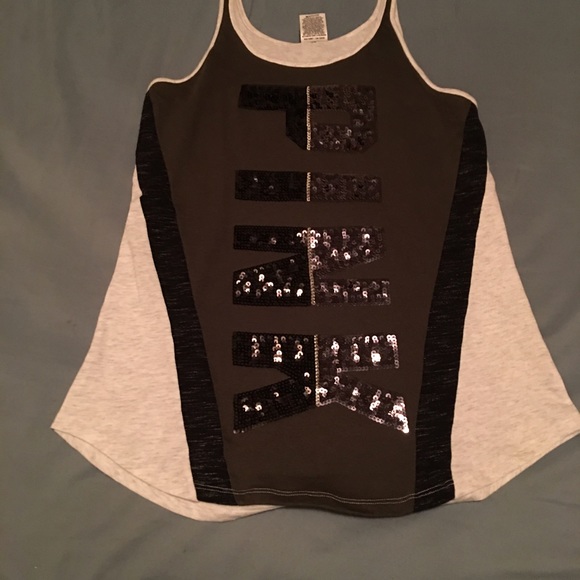 NWOT vs pink bling tank