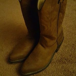 SOLD Durango boots