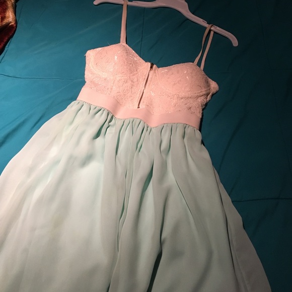 Dress worn only ONCE!