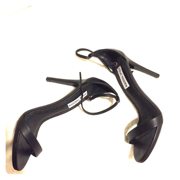 Steve Madden heels in black