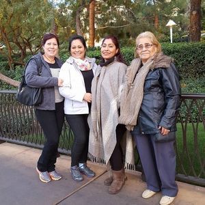 Meet your Posher, Elizabeth