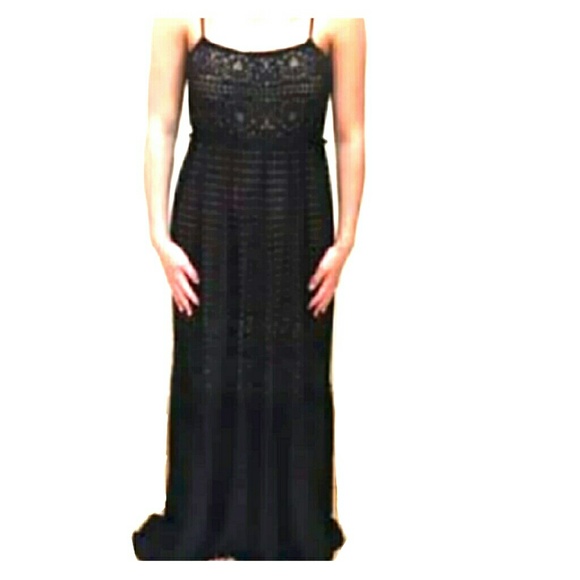 Lace blk maxi dress - Enjoy the summer in elegance