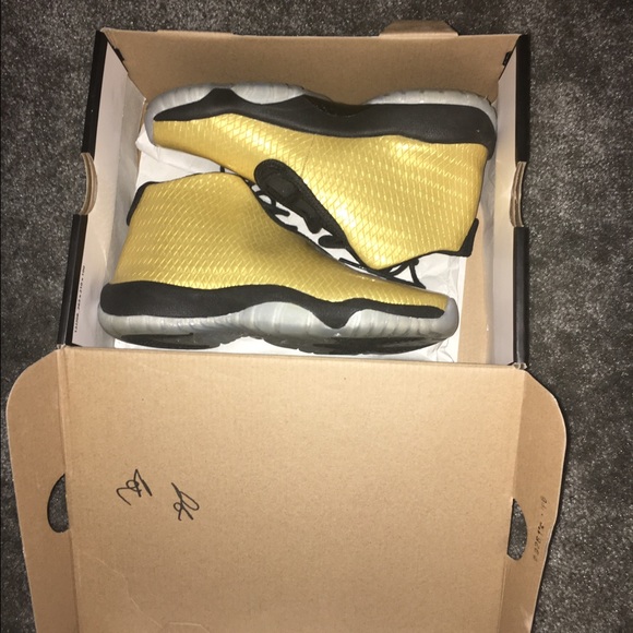 Jordan Futures, Icy bottoms , Size 3.5, 9/10 - Picture 1 of 2