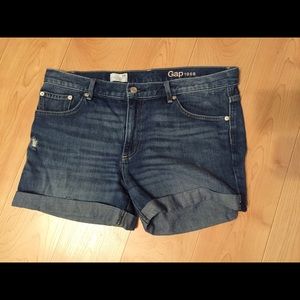 GAP Sexy Boyfriend Shorts