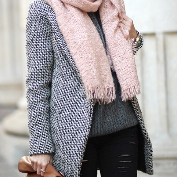 Single button tweed coat
