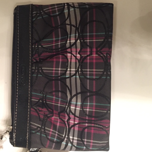 💓👑brand new, never used coach wristlet!