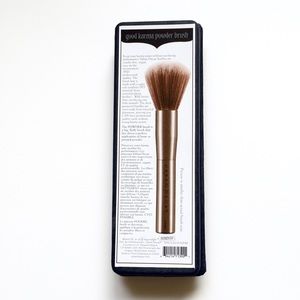 Urban DecAy Powder brush
