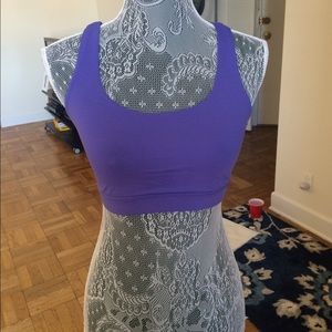 Lululemon energy bra bruised berry size 6