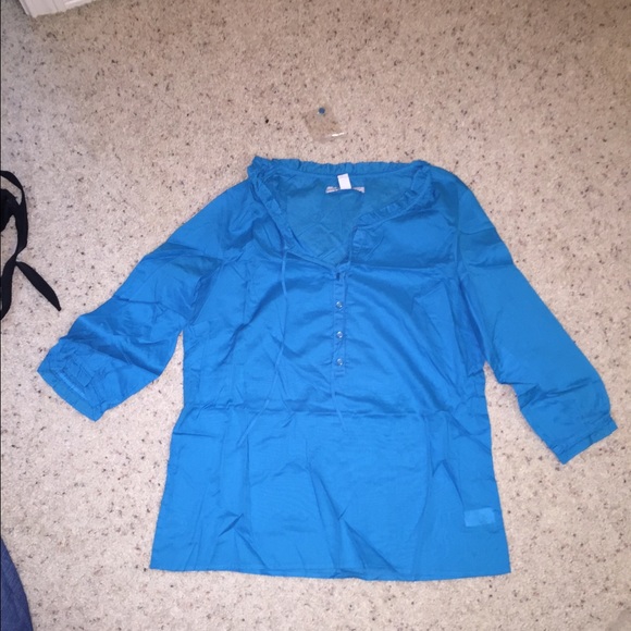 New old navy top size M tall 100%cotton