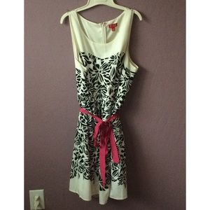 Gorgeous black and white dress