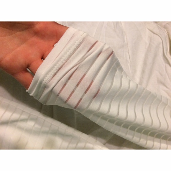 White striped bodycon scoop neck dress F21 - Picture 4 of 4