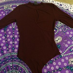 💫sold // striped maroon bodysuit bnwot