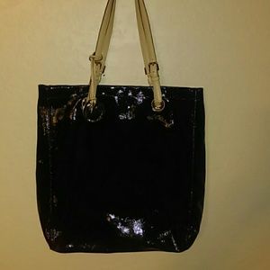 24 HOUR SALE!! BRAND NEW --Michael Kors Tote