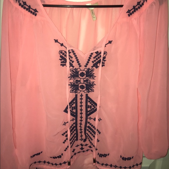 Medium long sleeve, worn once!