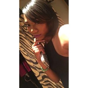 Meet your Posher, Khadijah