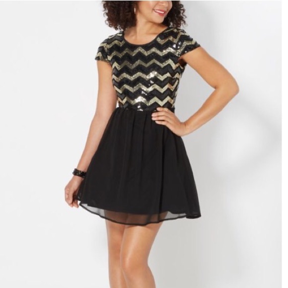 Black & Gold Tulle Dress!
