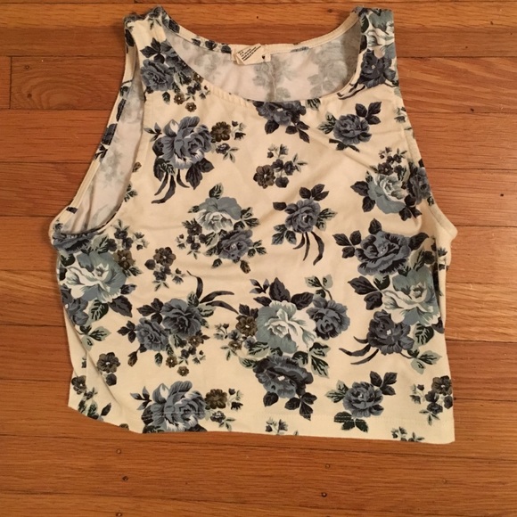 Forever 21 Cropped floral tank top
