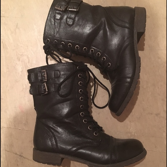 combat boots