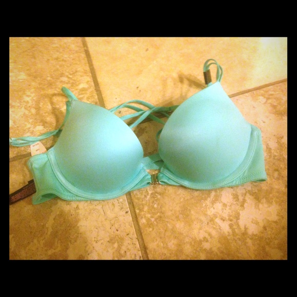 32b VS bra