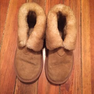 Ugg style slippers