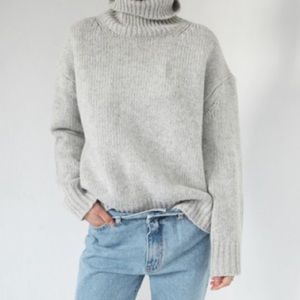 Oversized Turtleneck Light Gray OSFA