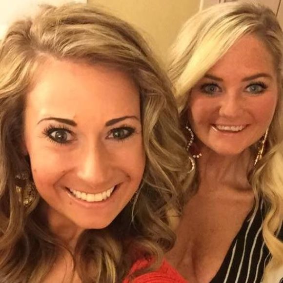 Meet your Posher, Michelle - Picture 1 of 1