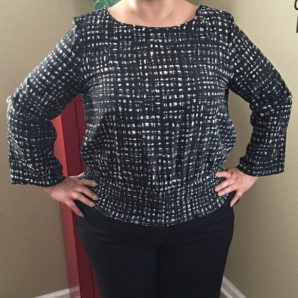 MK black and white pattern w/gold accent