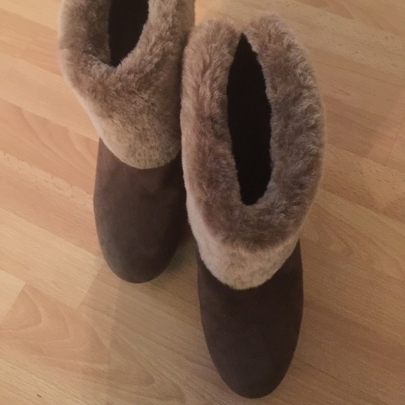 UGG ankle boot