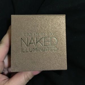 Urban Decay Naked Illuminated color "Lit"