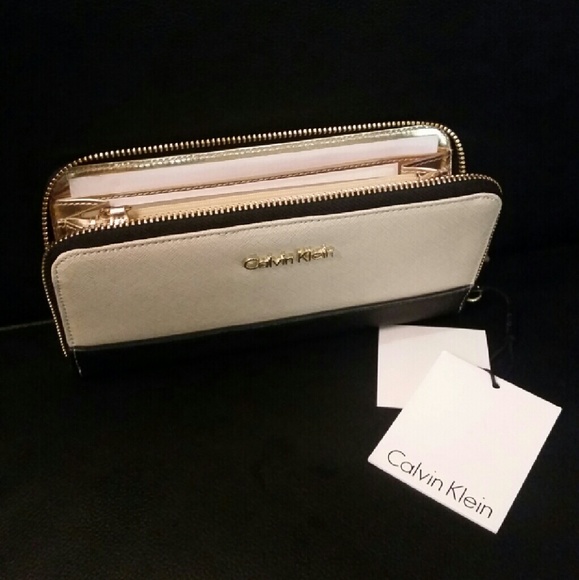 NEW Calvin Klein Wallet - Picture 2 of 2
