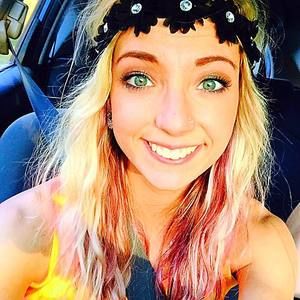 Meet your Posher, Kaelyn