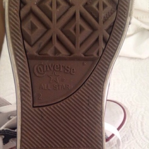 Converse! - Picture 3 of 3