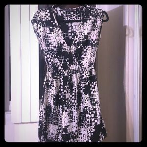 Cap sleeved mini dress
