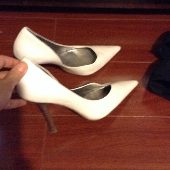Guess by Marciano