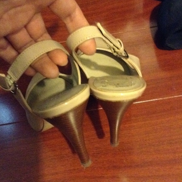 Jessica Simpson - Picture 2 of 2