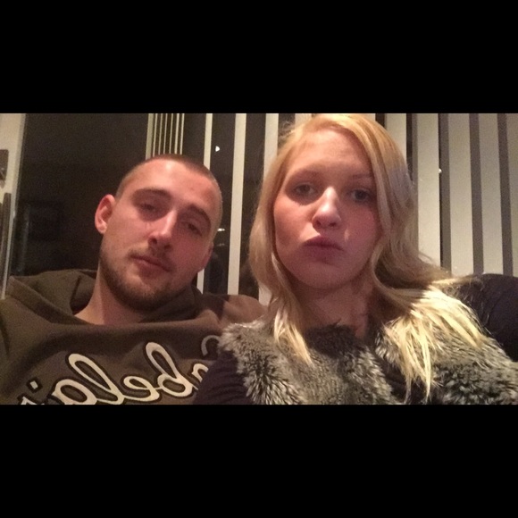 Meet your Posher, Hannah - Picture 3 of 7