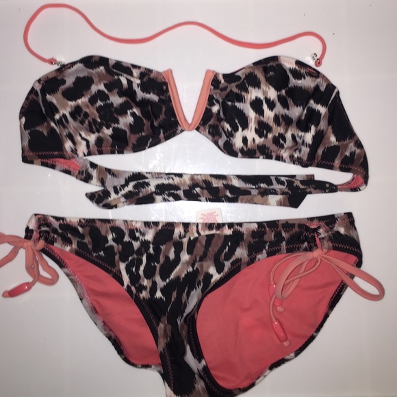 Xhilaration Other - Animal print bikini