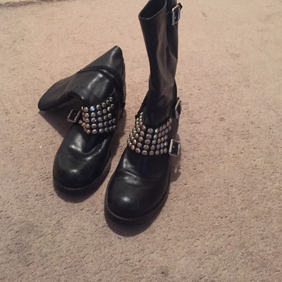 Studded ankle boot - Picture 1 of 4