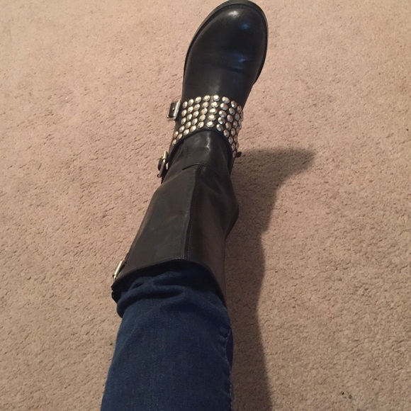 Studded ankle boot - Picture 3 of 4