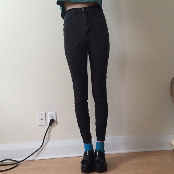 vibrant Pants - high-waisted black skinny pants