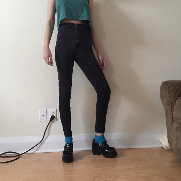 high-waisted black skinny pants - Picture 2 of 3