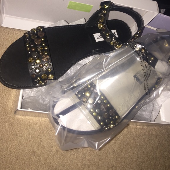 Steve Madden sandals