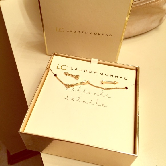 LC Lauren Conrad necklace & earrings set