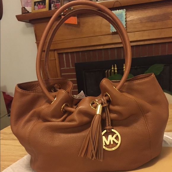 Brand new Michaels Kors handbag (tags on)