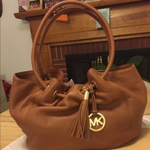 Brand new Michaels Kors handbag (tags on)