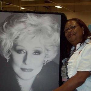 Meet your Posher, Angela