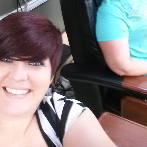 Meet your Posher, Carrie