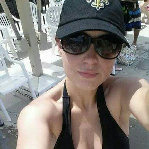 Meet your Posher, Conya - Picture 3 of 4